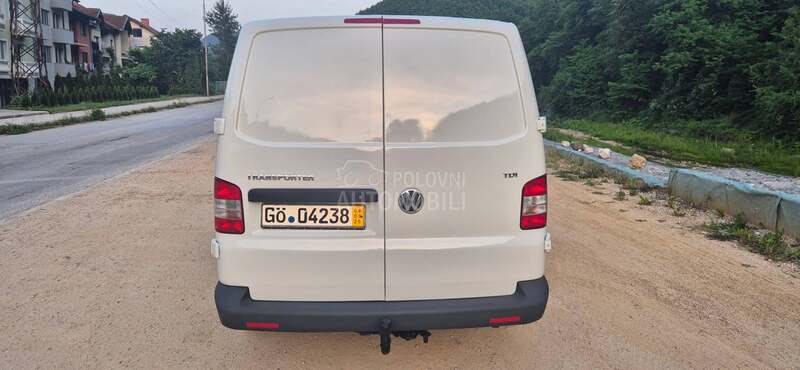Volkswagen Transporter T5 20TDI   LONG