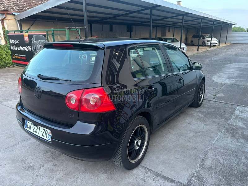 Volkswagen Golf 5 1.9 TDI  N A V