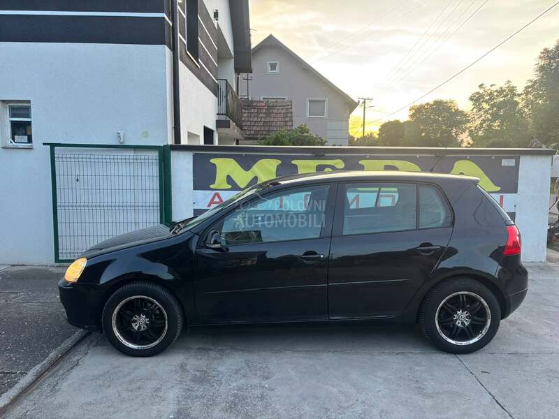 Volkswagen Golf 5 1.9 TDI  N A V