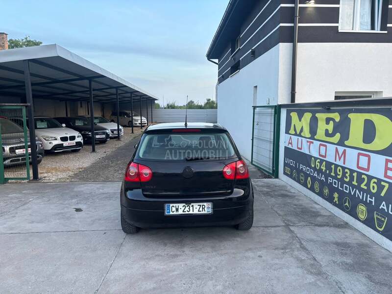 Volkswagen Golf 5 1.9 TDI  N A V