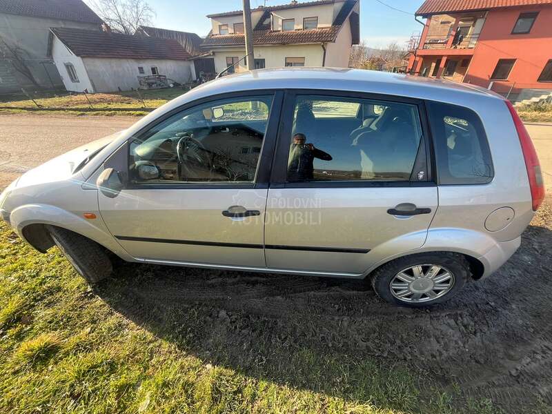 Ford Fiesta ghia