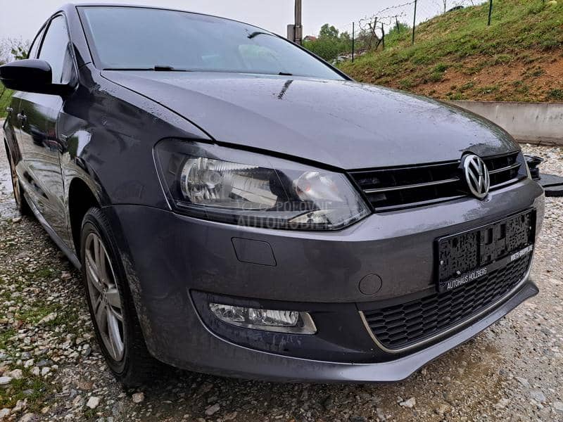 Volkswagen Polo 2012. god. -  kompletan auto u delovima