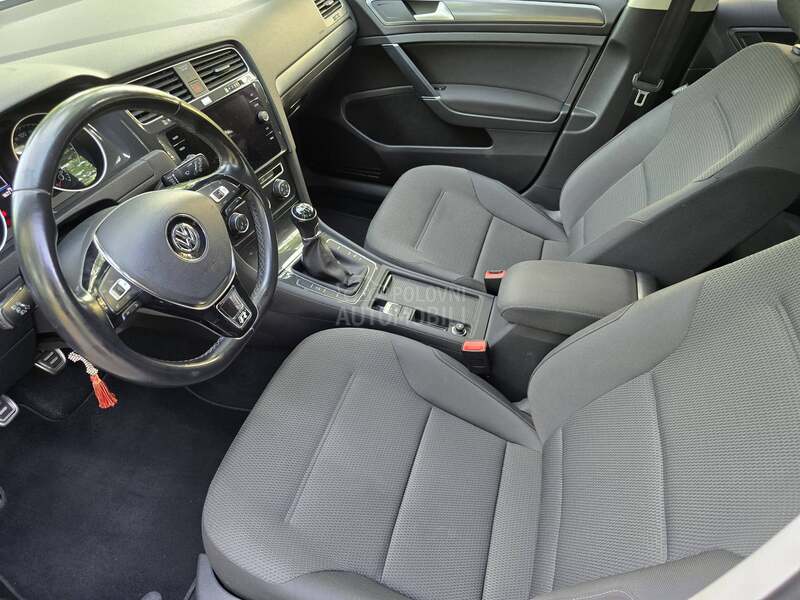 Volkswagen Golf 7 1.5 metan