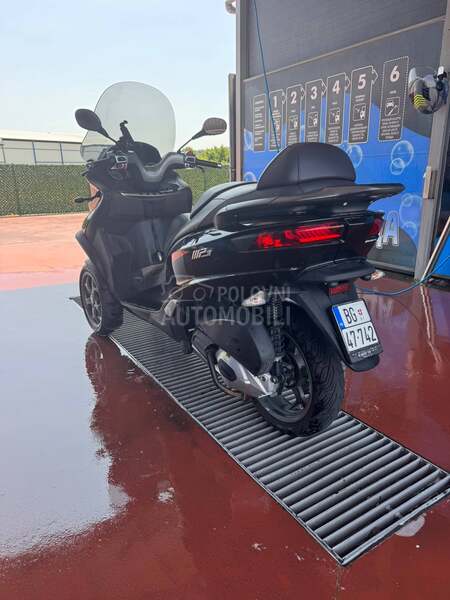 Piaggio mp3. b kat