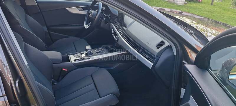 Audi A4 2.0  TDI. S TRONIC