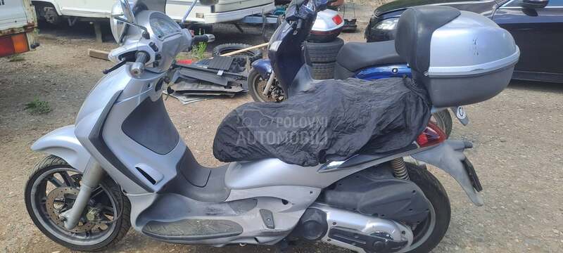 Piaggio beverly 500