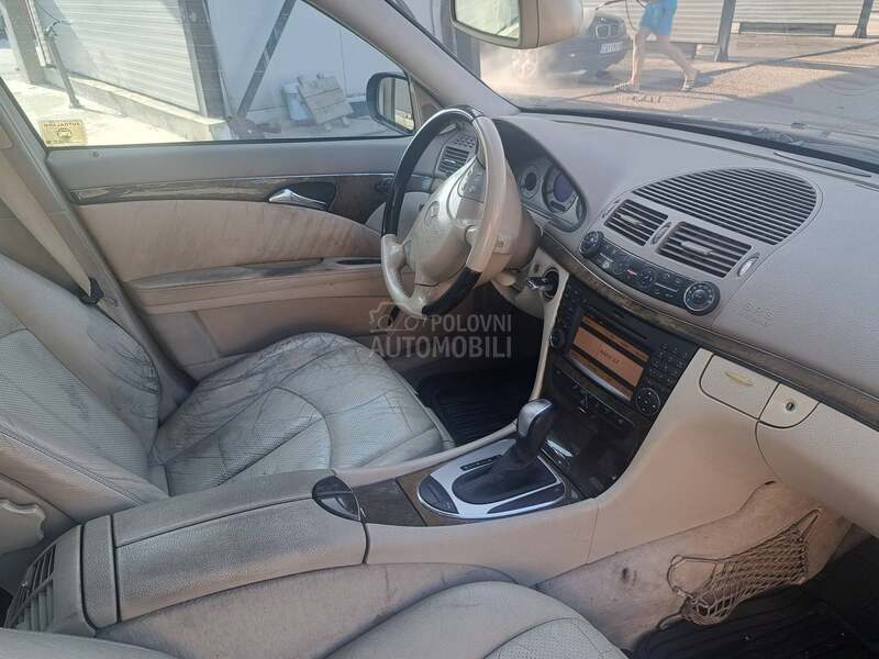 Mercedes Benz E 320 