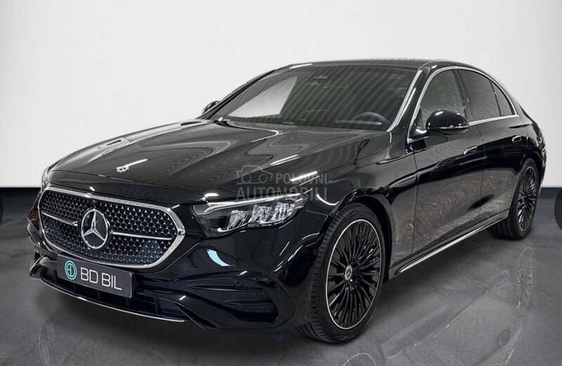 Mercedes Benz E 220 4 MATIC AMG 3 EKRANA