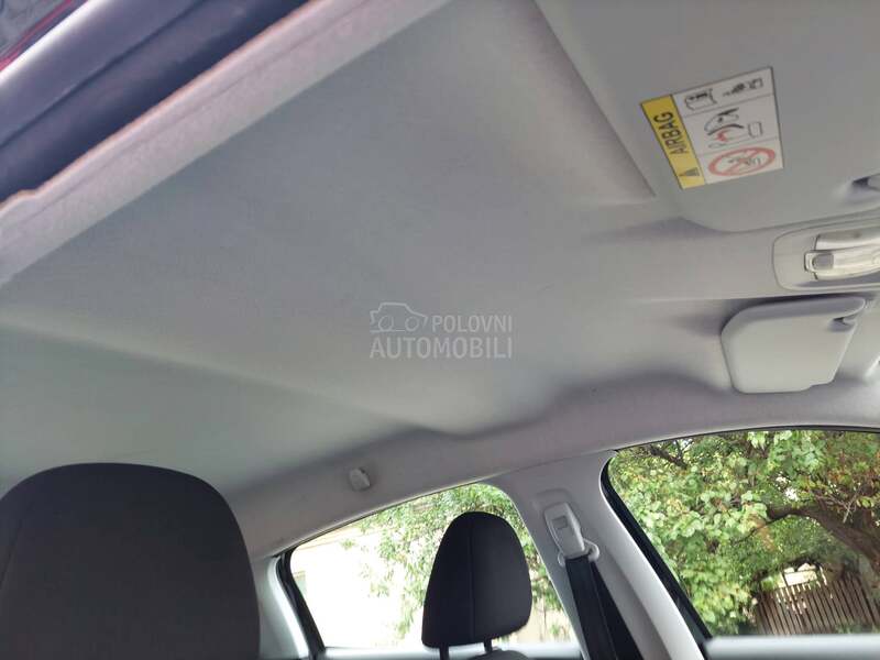 Peugeot 208 1.0I PURETECH