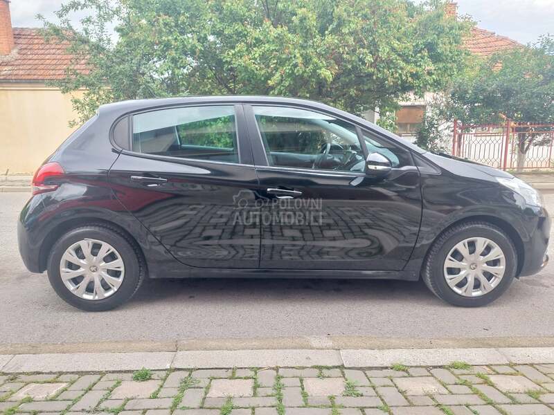 Peugeot 208 1.0I PURETECH