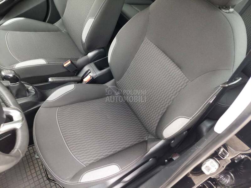 Peugeot 208 1.0I PURETECH