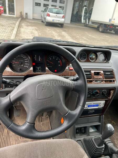 Mitsubishi Pajero 
