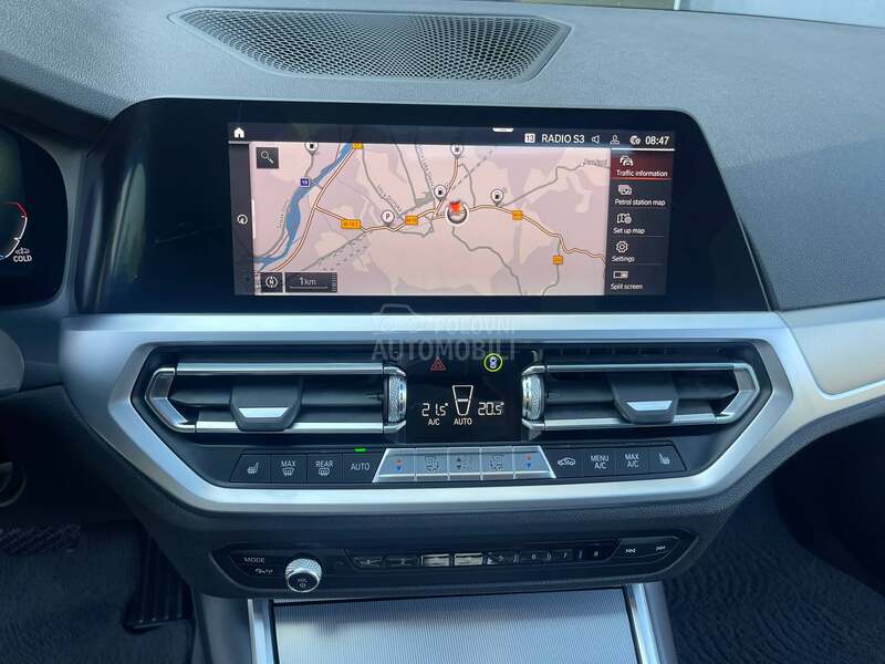 BMW 330 
