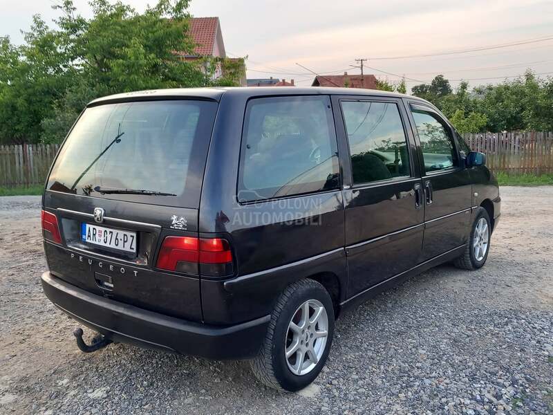 Peugeot 806 