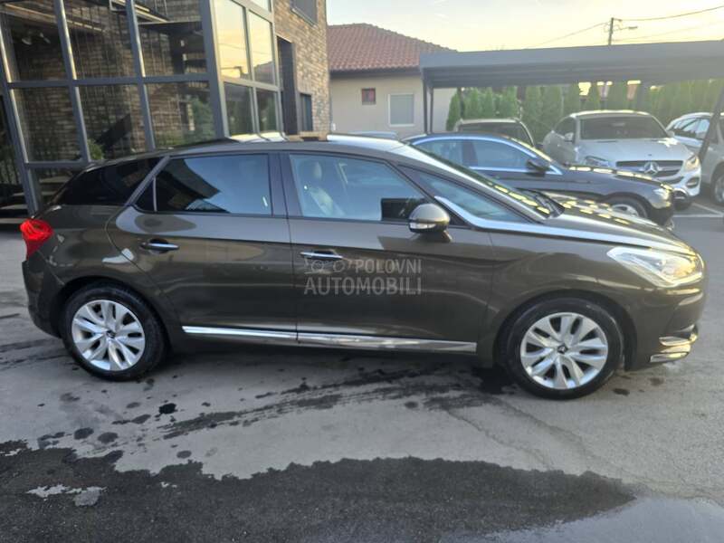 Citroen DS5 AIRDREAM CHIC