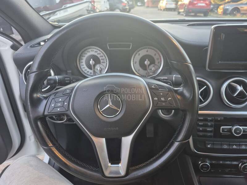 Mercedes Benz A 180 