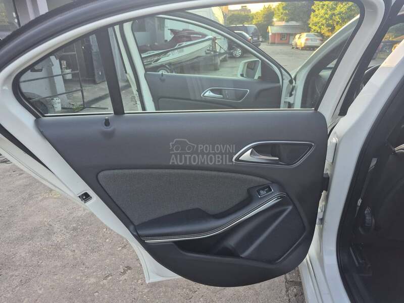 Mercedes Benz A 180 