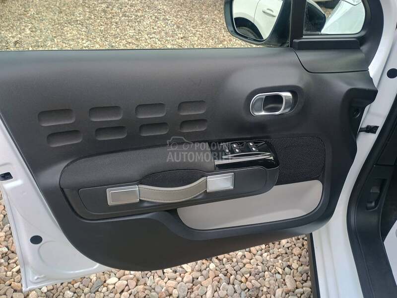 Citroen C3 1.2  PURETECH LIVE