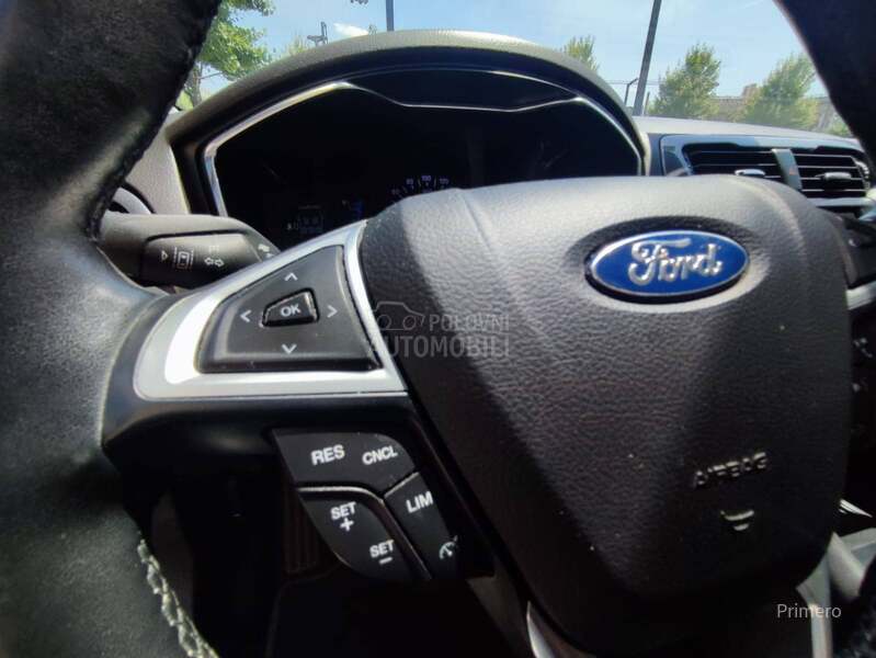 Ford Mondeo HEV 2.0 Titanium