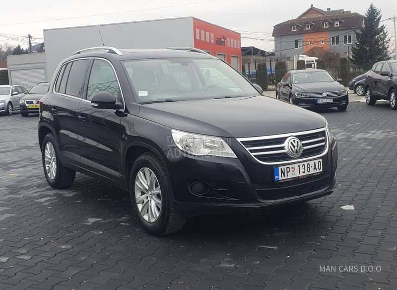 Volkswagen Tiguan HIGHLINE 4Motion