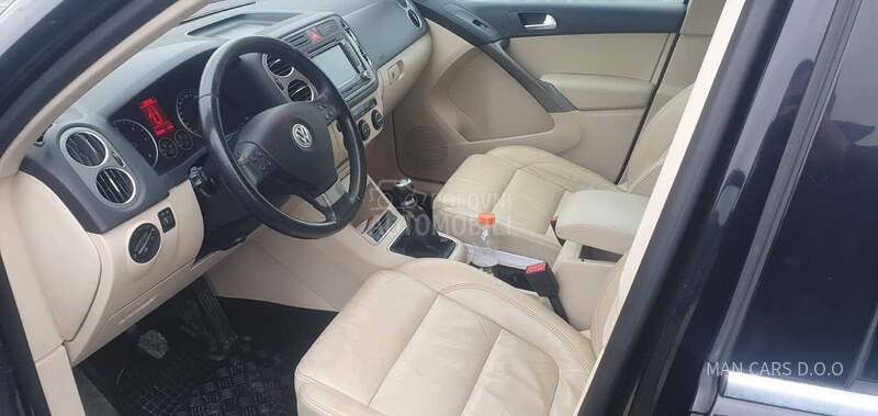 Volkswagen Tiguan HIGHLINE 4Motion