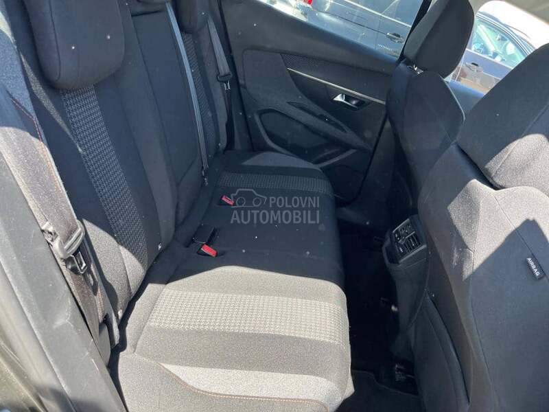 Peugeot 3008 1.5 BLUEHDI