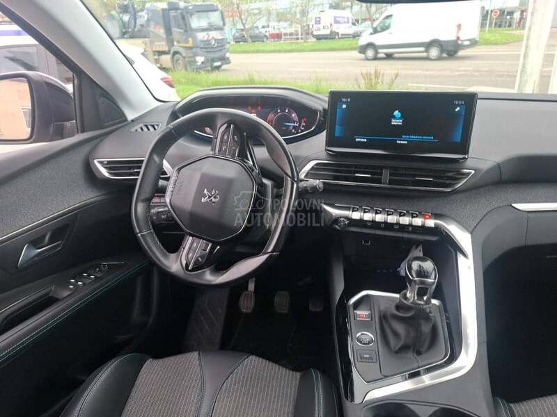 Peugeot 3008 1.5 BLUEHDI ALLURE