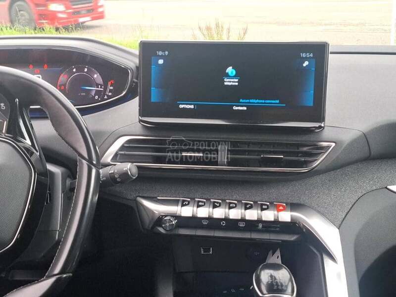 Peugeot 3008 1.5 BLUEHDI ALLURE