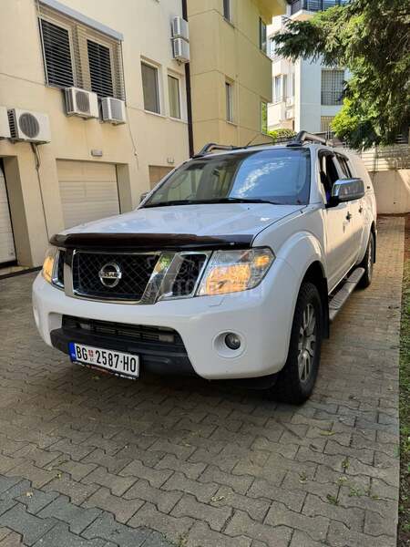 Nissan Navara 