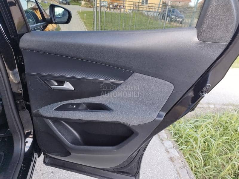 Peugeot 3008 1.5 BLUEHDI