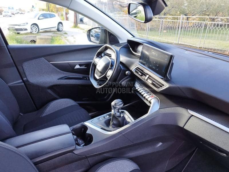 Peugeot 3008 1.5 BLUEHDI