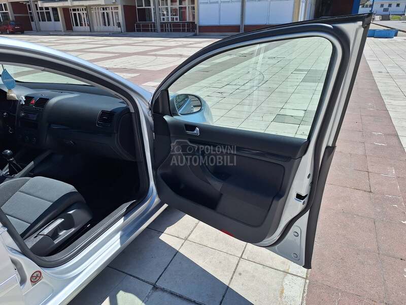 Volkswagen Golf 5 1.4 gt sport