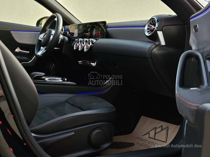 Mercedes Benz CLA 180 AMG/PANO/42h k.m