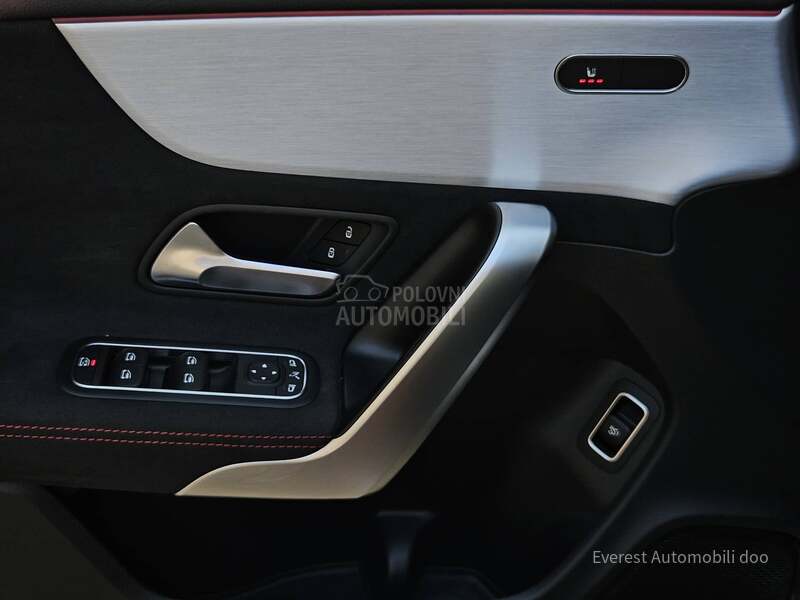 Mercedes Benz CLA 180 AMG/PANO/42h k.m