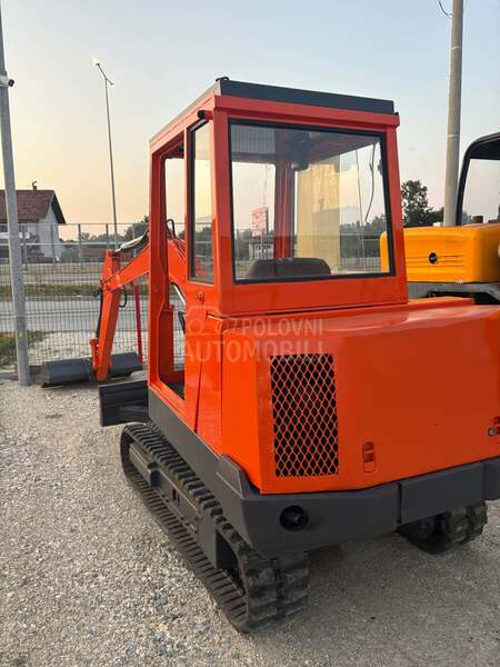 Kubota KH 90