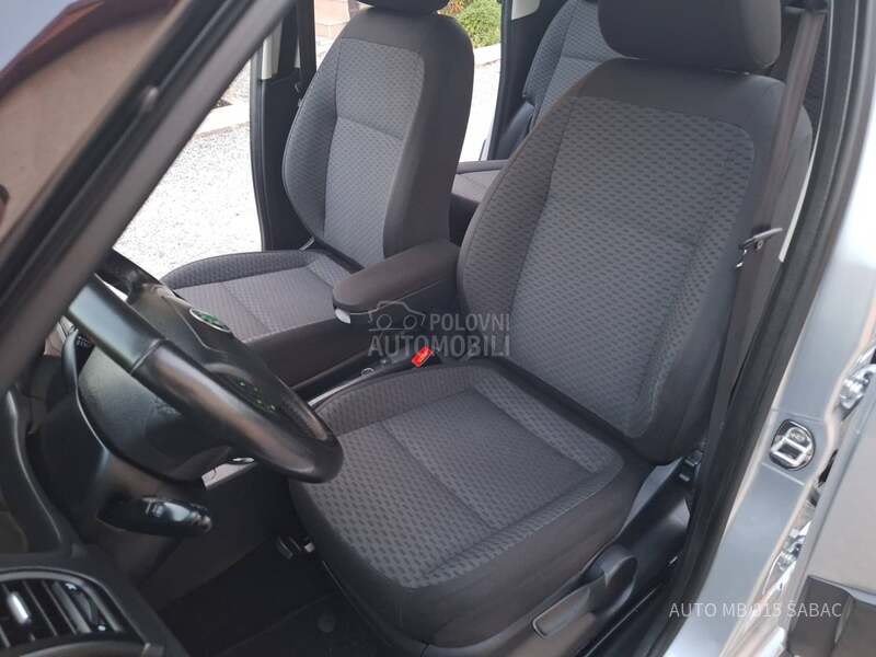 Škoda Roomster 1.2 TSI AMBITION