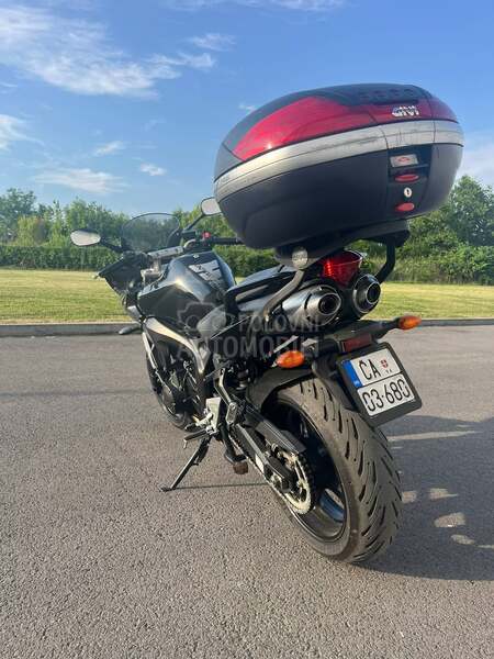 Yamaha FZ6 Fazer S2