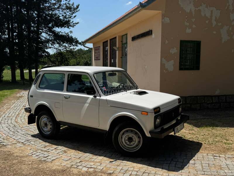 Lada Niva 1.7i raptor