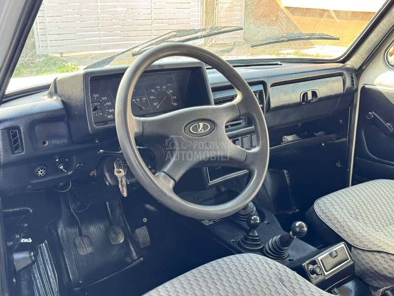 Lada Niva 1.7i raptor