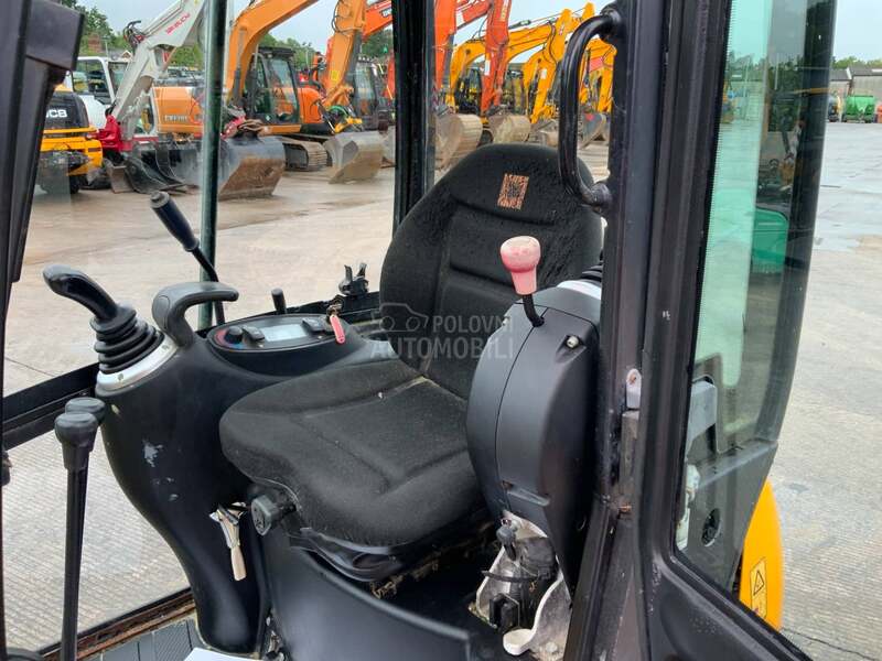 JCB 8018 CTS 1.8 tona