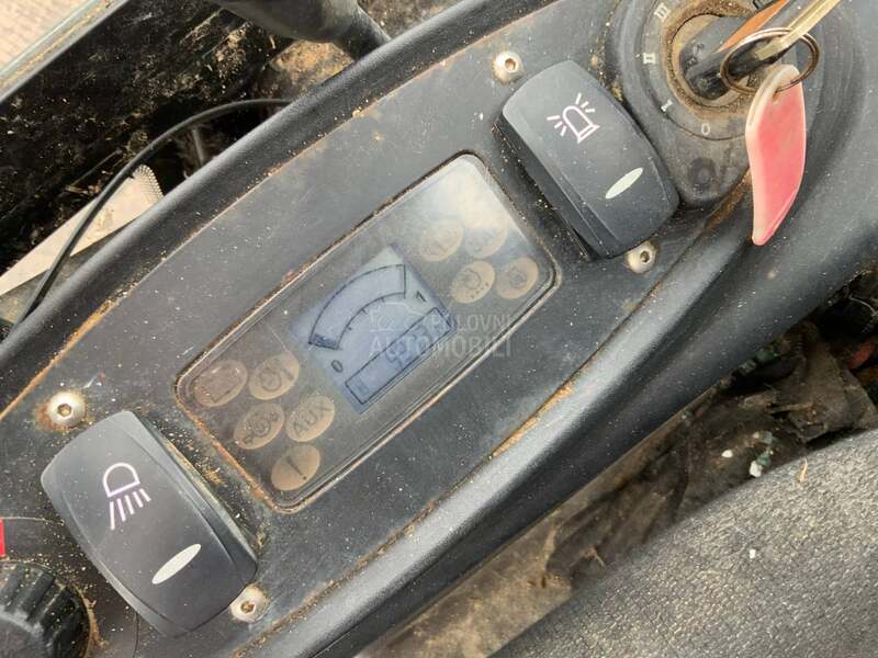 JCB 8018 CTS 1.8 tona