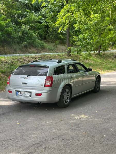Chrysler 300C 
