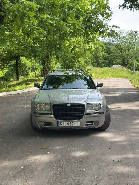 Chrysler 300C 