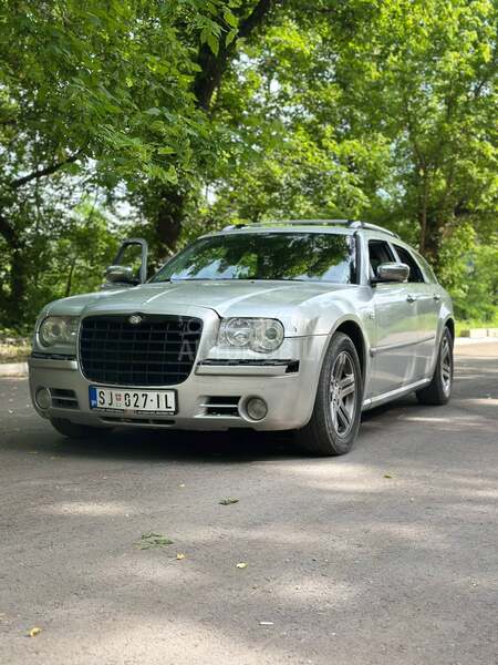 Chrysler 300C 