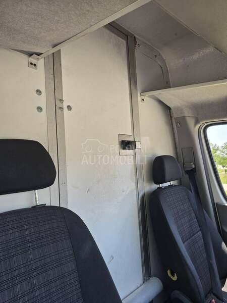 Mercedes Benz Sprinter 