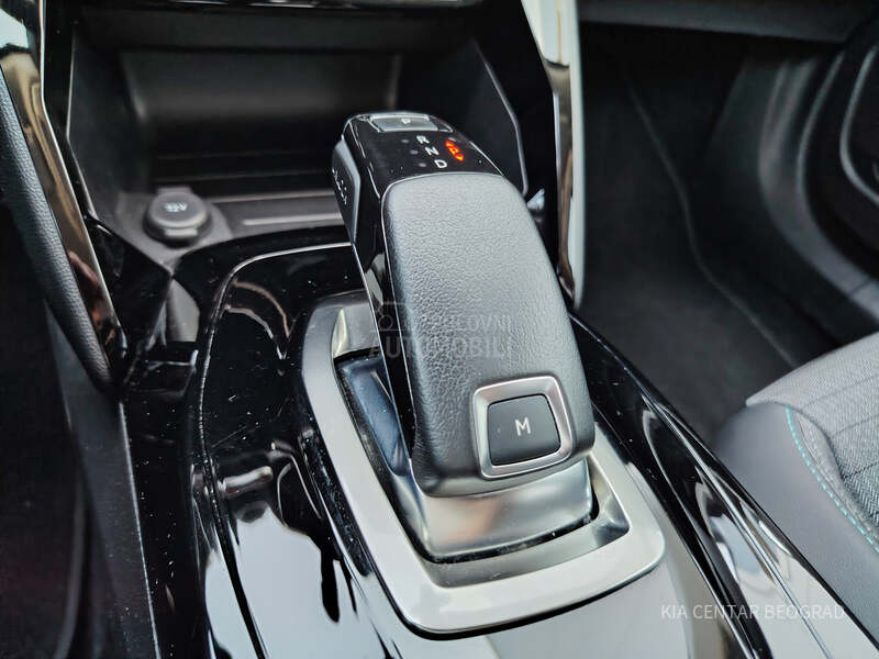 Peugeot 2008 1.2 ALLURE A/T