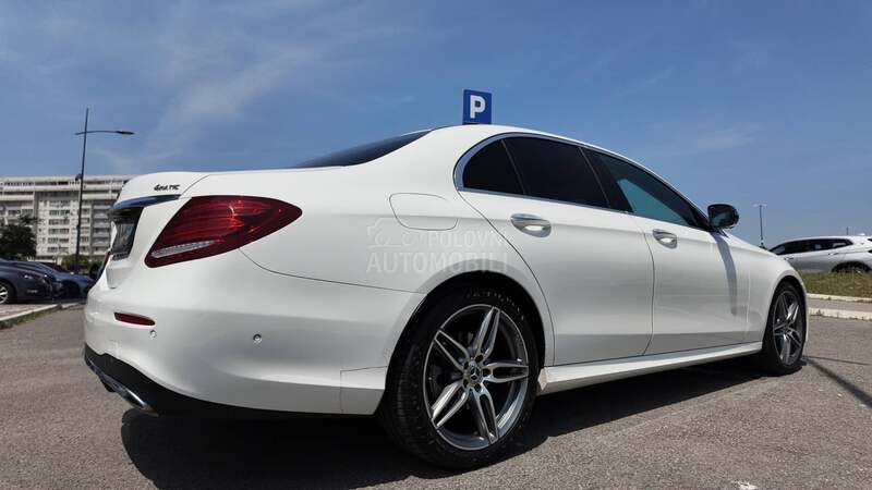 Mercedes Benz E 220 AMG/4matic/burm/360