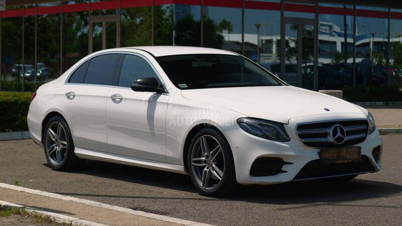 Mercedes Benz E 220 AMG/4matic/burm/360