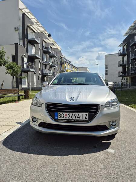 Peugeot 301 ALLURE