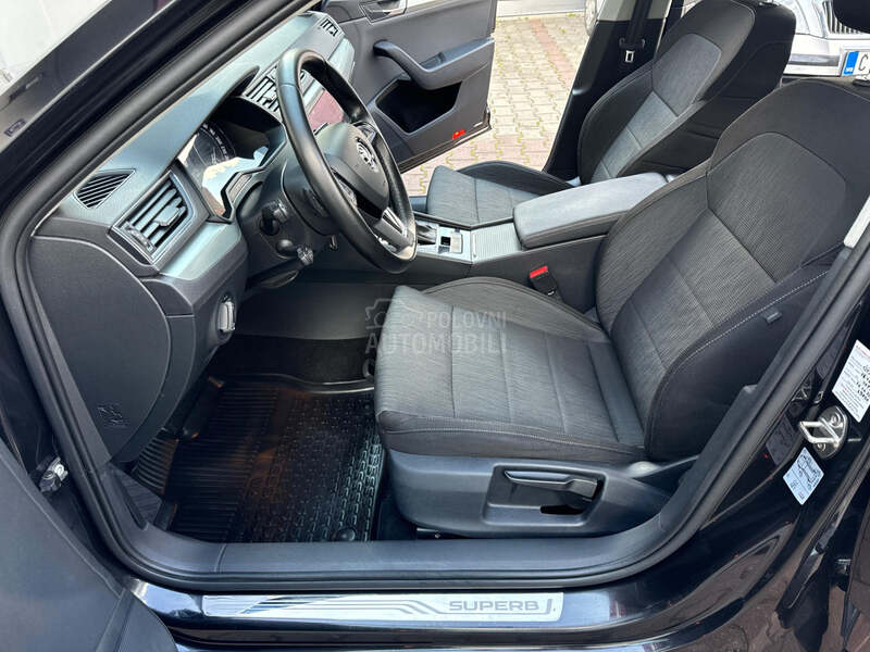 Škoda Superb 